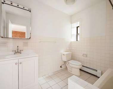 701 10th Avenue - Photo Thumbnail 4