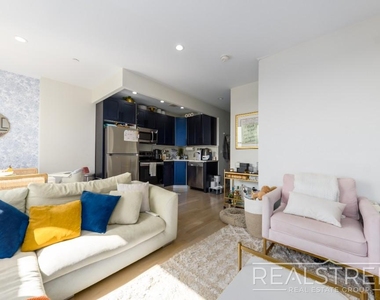 645 Knickerbocker Ave - Photo Thumbnail 1