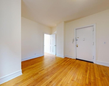 West 84th Street - Photo Thumbnail 2