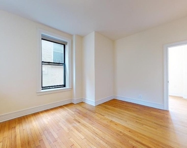 West 84th Street - Photo Thumbnail 1