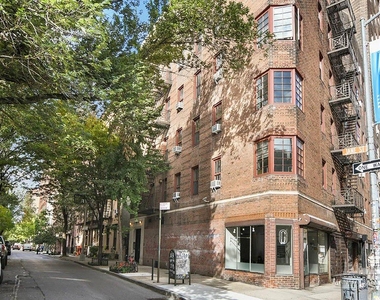 Jane St - Photo Thumbnail 8