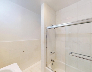 East 51st Street - Photo Thumbnail 1