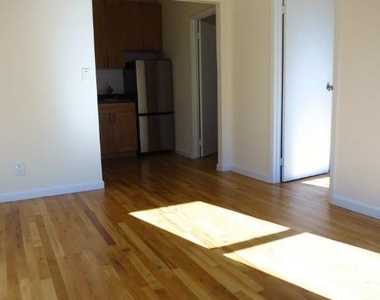 East 74th Street - Photo Thumbnail 9