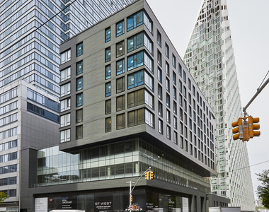 600 W 58th St - Photo Thumbnail 10