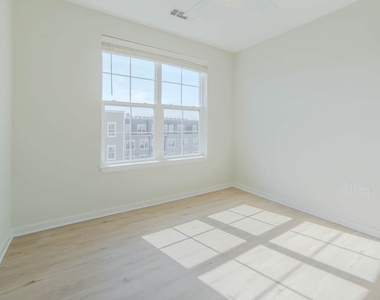 3 Westchester Park Drive - Photo Thumbnail 159