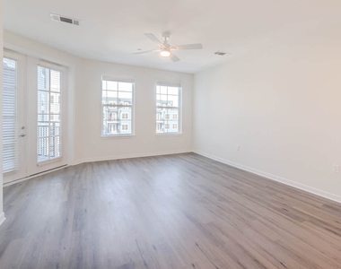 3 Westchester Park Drive - Photo Thumbnail 167