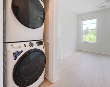 3 Westchester Park Drive - Photo Thumbnail 172