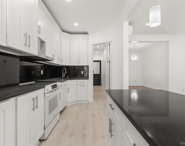 6133 Palmetto Street - Photo Thumbnail 2