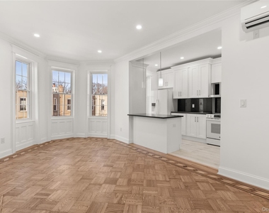 6133 Palmetto Street - Photo Thumbnail 5