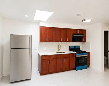 14715 Elm Avenue - Photo Thumbnail 1