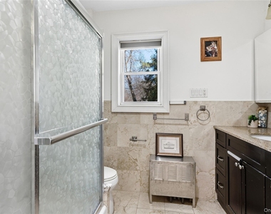 5 Burbury Lane - Photo Thumbnail 19