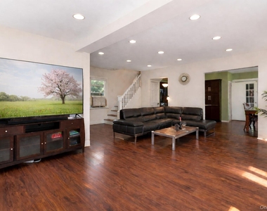 5 Burbury Lane - Photo Thumbnail 7