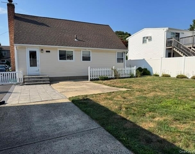 2656 Cedar Lane - Photo Thumbnail 20
