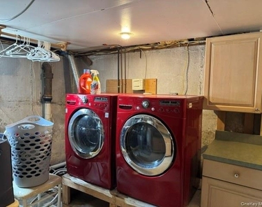 2656 Cedar Lane - Photo Thumbnail 16