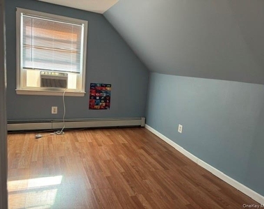 2656 Cedar Lane - Photo Thumbnail 11