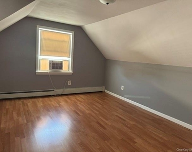 2656 Cedar Lane - Photo Thumbnail 13