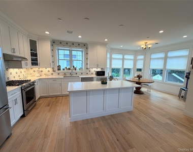 17205 Aspenwood Drive - Photo Thumbnail 12