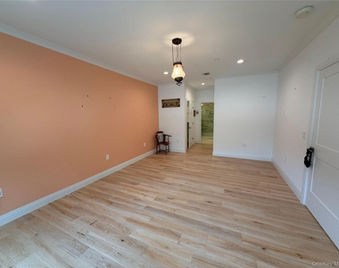 17205 Aspenwood Drive - Photo Thumbnail 8