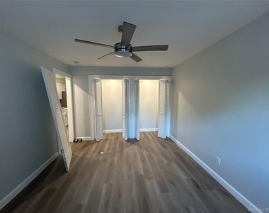 153 Sixth Avenue - Photo Thumbnail 5