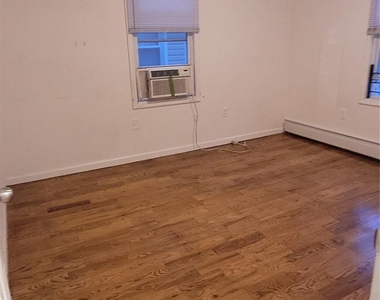 24738 88th Drive - Photo Thumbnail 5