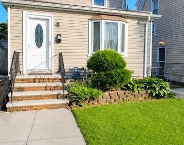 24738 88th Drive - Photo Thumbnail 6