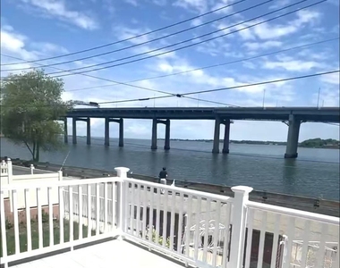 12-14 Utopia Parkway - Photo Thumbnail 13