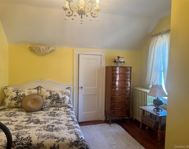 2936 Curtis Street - Photo Thumbnail 9