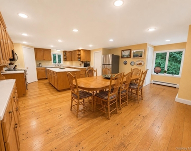 18 Mclaughlin Drive - Photo Thumbnail 6