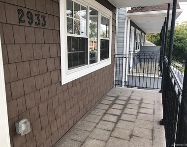 2933 Ocean Crest Boulevard - Photo Thumbnail 1