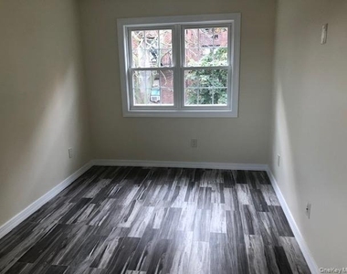 2933 Ocean Crest Boulevard - Photo Thumbnail 7