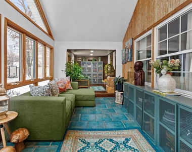 194 W Neck Road - Photo Thumbnail 18