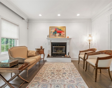 312 West Street - Photo Thumbnail 6