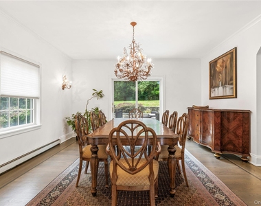 312 West Street - Photo Thumbnail 8