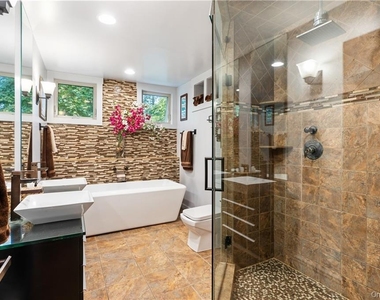 13 Kings Point Lane - Photo Thumbnail 22