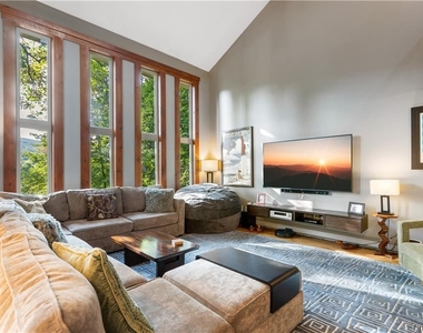 13 Kings Point Lane - Photo Thumbnail 13