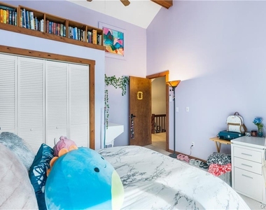 13 Kings Point Lane - Photo Thumbnail 21