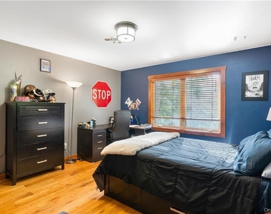 13 Kings Point Lane - Photo Thumbnail 16