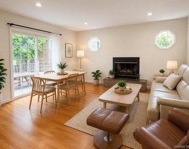35 Willis Avenue - Photo Thumbnail 2