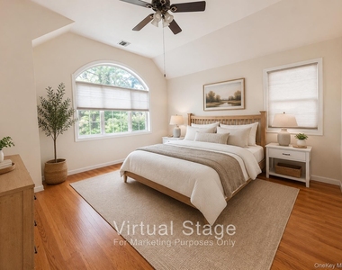 35 Willis Avenue - Photo Thumbnail 5