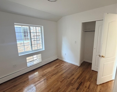 8418 129th Street - Photo Thumbnail 16