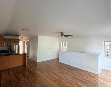 8418 129th Street - Photo Thumbnail 6