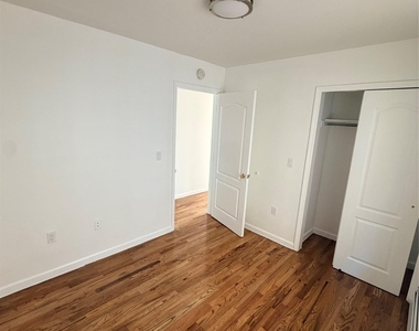 8418 129th Street - Photo Thumbnail 12