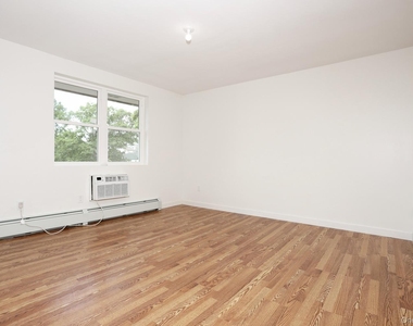 242 Kearsing Parkway - Photo Thumbnail 14