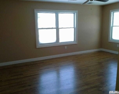 11 Charlotte Place - Photo Thumbnail 5