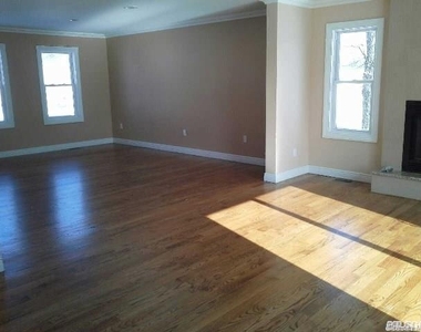 11 Charlotte Place - Photo Thumbnail 9