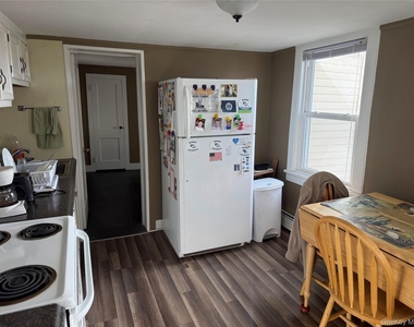 6 Glenmere Avenue - Photo Thumbnail 3