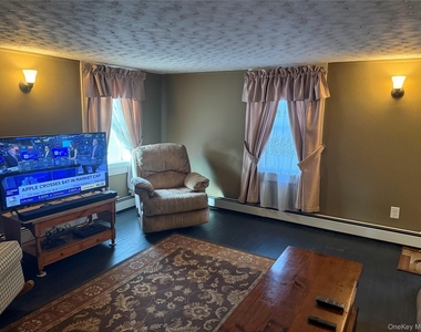 6 Glenmere Avenue - Photo Thumbnail 2