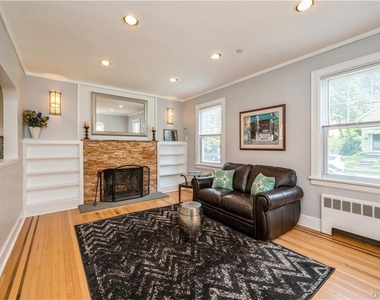 73 Rosedale Avenue - Photo Thumbnail 2