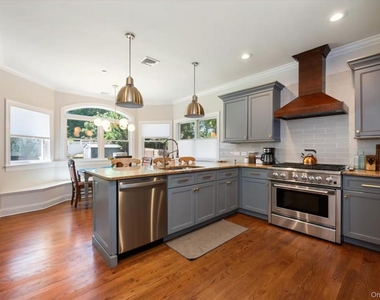 107 Puritan Drive - Photo Thumbnail 8