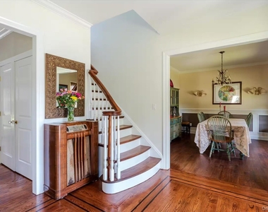 107 Puritan Drive - Photo Thumbnail 3